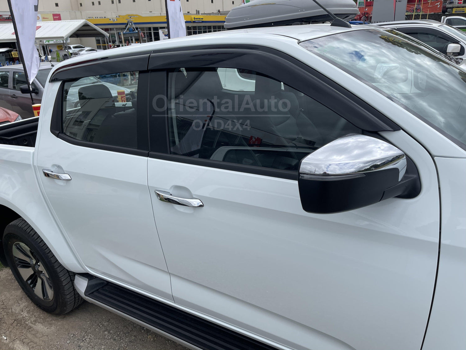 Injection Weather Shields for ISUZU DMAX D-MAX Dual Cab 2020-Onwards