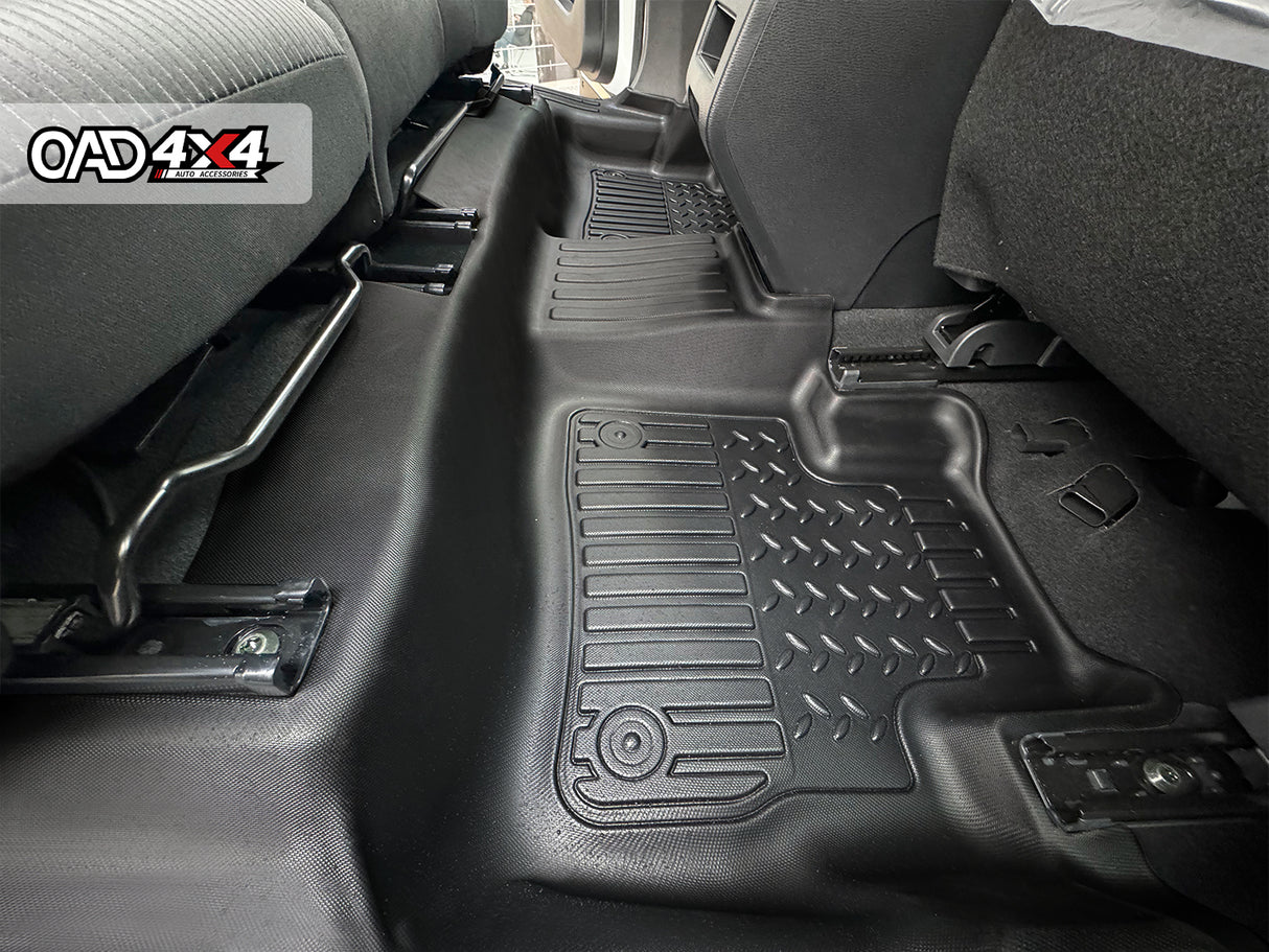 7D TPE Car Floor Mats for Mitsubishi Outlander 7 Seats Petrol 2021-Onwards