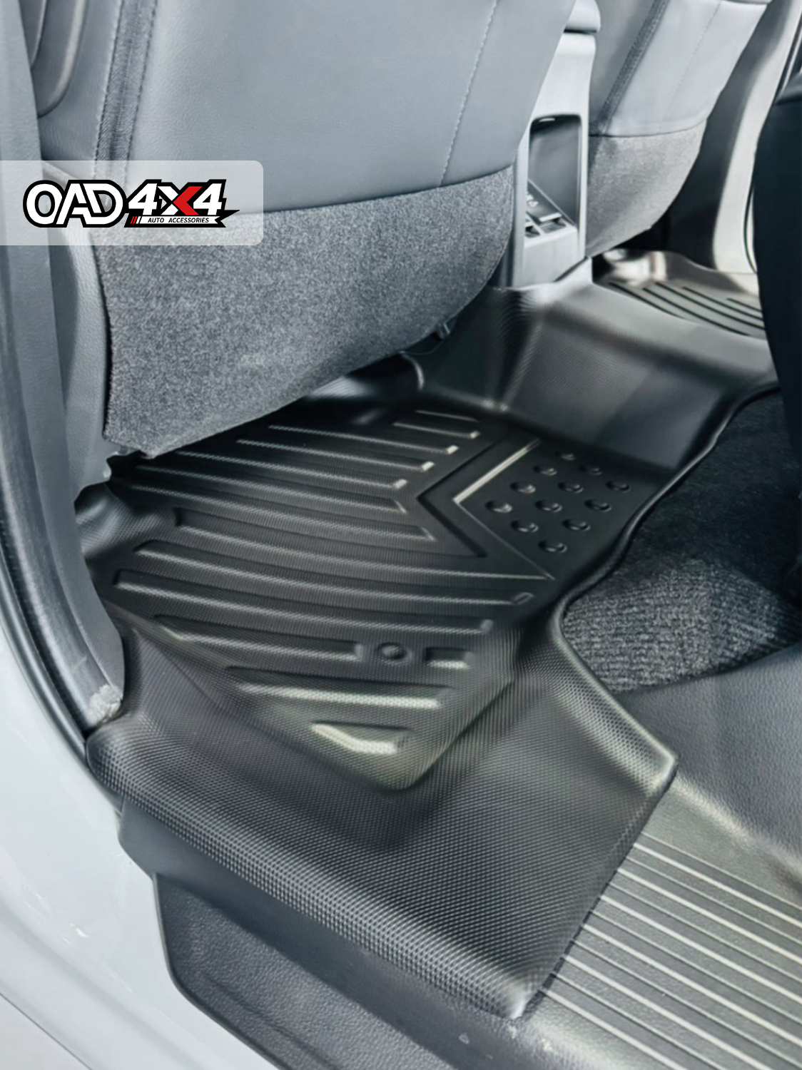 5D TPE Car Floor Mats for Mitsubishi Pajero Sport 2015-Onwards