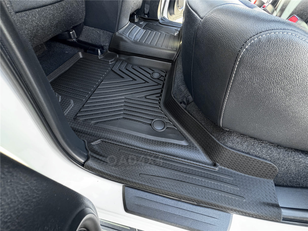 Injection Floor Mats & Door Sill Protector for Toyota Hilux Auto Transmission Dual Cab 2015-Onwards