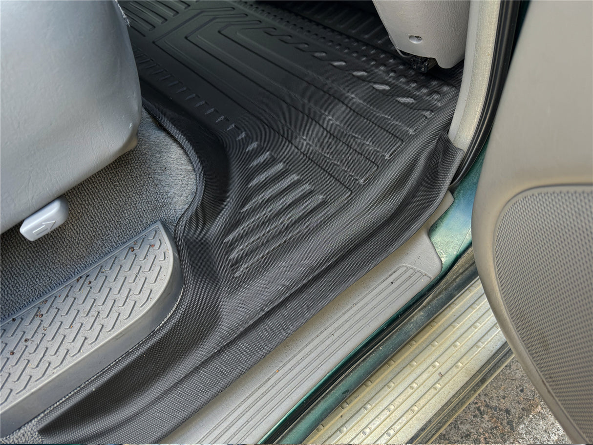 5D TPE Car Floor Mats for Toyota Land Cruiser 100 / 105 1998-2007