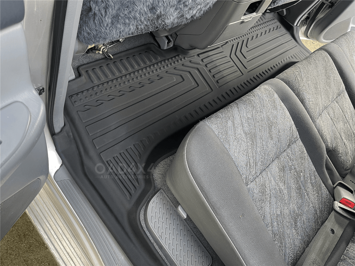 5D TPE Car Floor Mats for Toyota Land Cruiser 100 / 105 1998-2007
