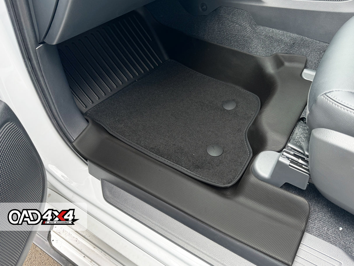 5D Double-Layer Car Floor Mats for Mitsubishi Pajero Sport 2015-Onwards